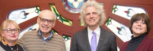 Lillian Fox, Ken Milkman, Steven Pinker and Catherine Fichten. Retrieved from https://www.facebook.com/pg/dawsoncollege/photos/?tab=album&album_id=2263205163740520&__tn__=-U-R